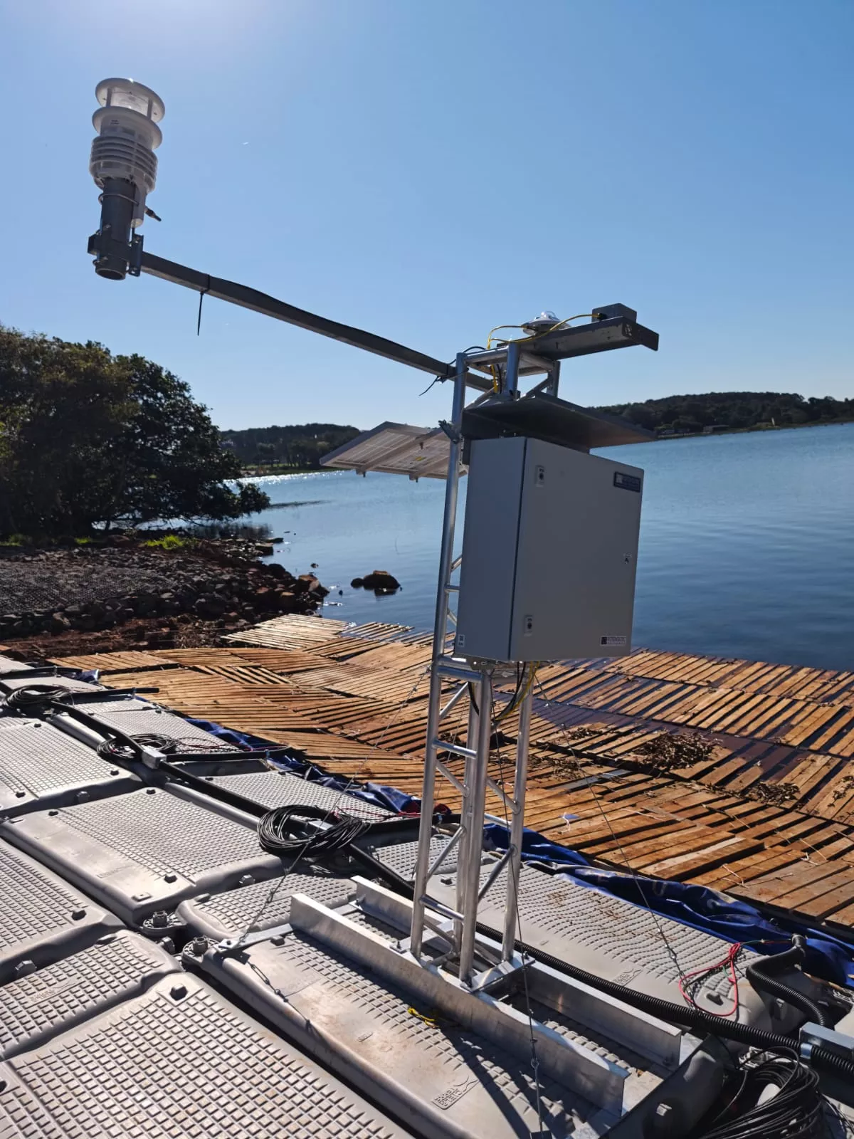 Estações de Monitoramento GD - Flutuante Usina Flutuante de 1MW – 1 ES